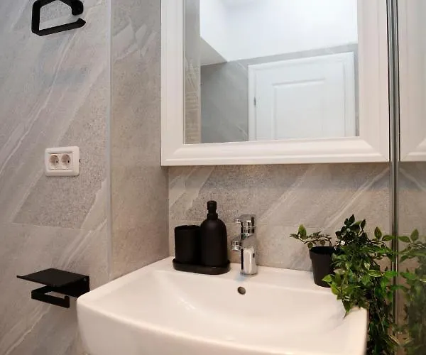 112 B3 Apartamento *